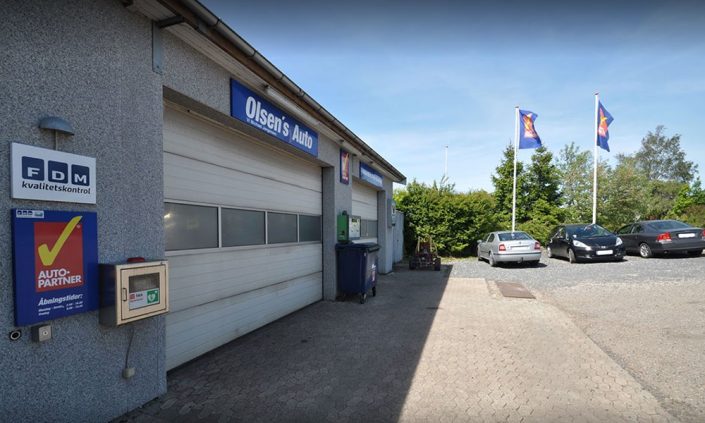 Indgang til autoværksted